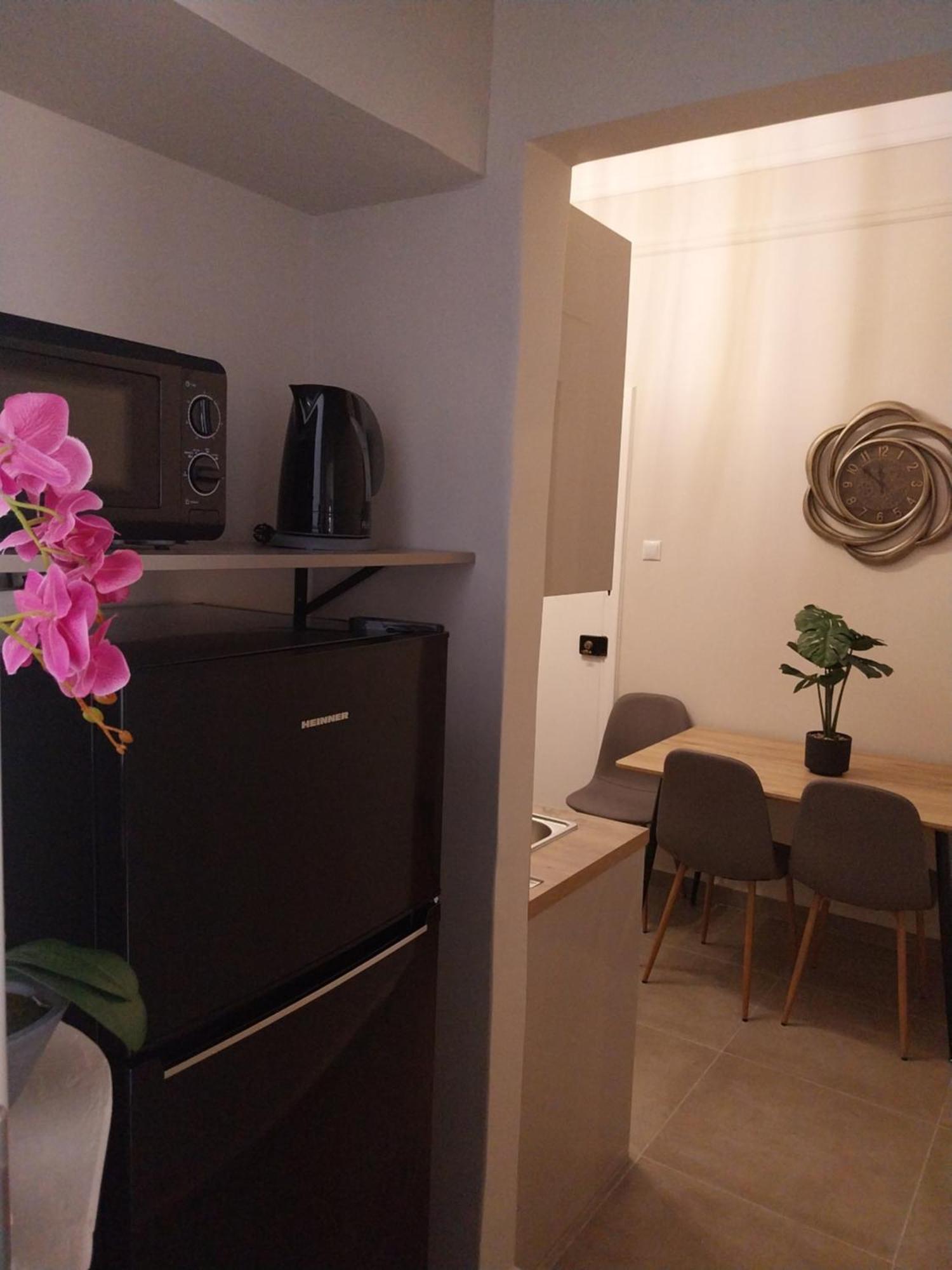 Athens Lovely Apartment ภายนอก รูปภาพ
