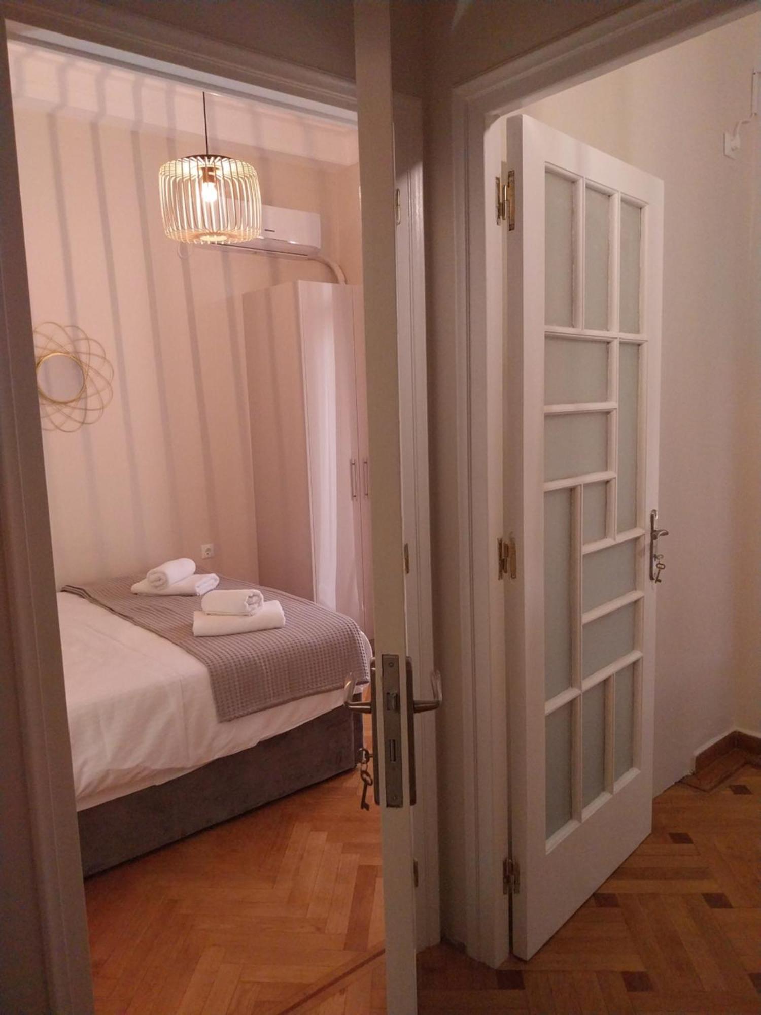 Athens Lovely Apartment ภายนอก รูปภาพ