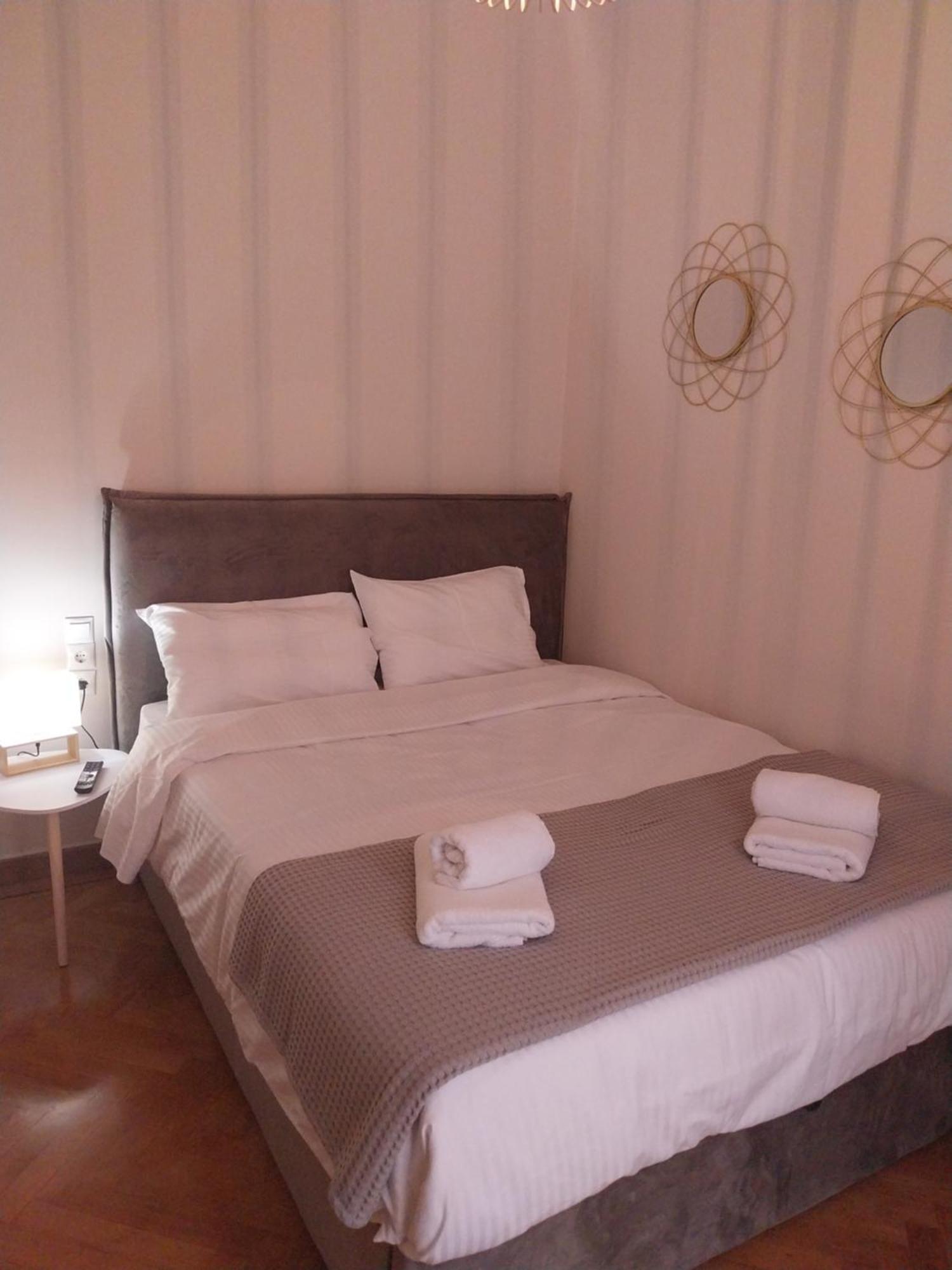 Athens Lovely Apartment ภายนอก รูปภาพ